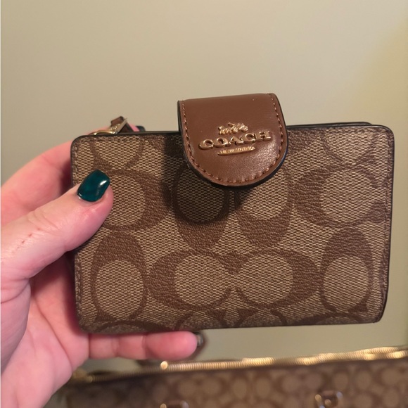 Coach Tan Signature Tote Bag Set - Picture 10 of 11